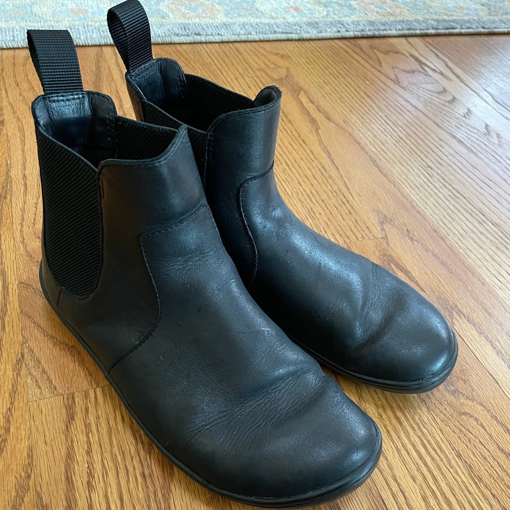 Vivobarefoot Fulham Leather Chelsea Boot